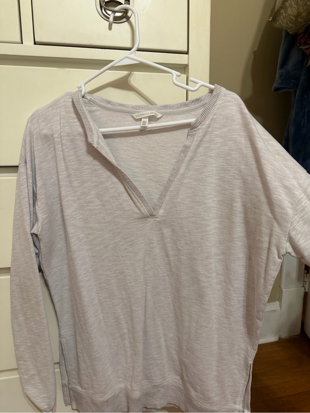 Victoria's Secret Light Grey Long Sleeve V-Neck Top